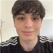 Enseignement de l’anglais (bases ou niveau plus poussé). Enseignement des sciences fondamentales